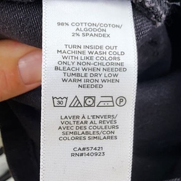 New NWT Loft Black Wash Denim Shorts 4" Inseam Casual Summer Size 0 - Picture 5 of 5